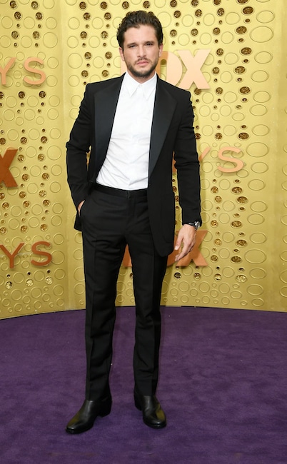 rs_634x1024-190922161437-634-2019-Emmy-Awards-red-carpet-fashion-kit-harington-me-92219.jpg (402×650)